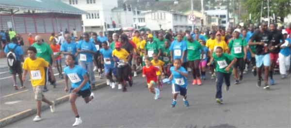 Image: Runners set off on Sunday's run.