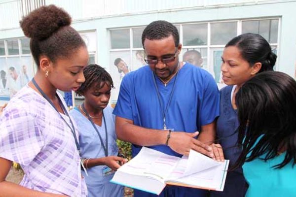 Image of medical students in St. Lucia.