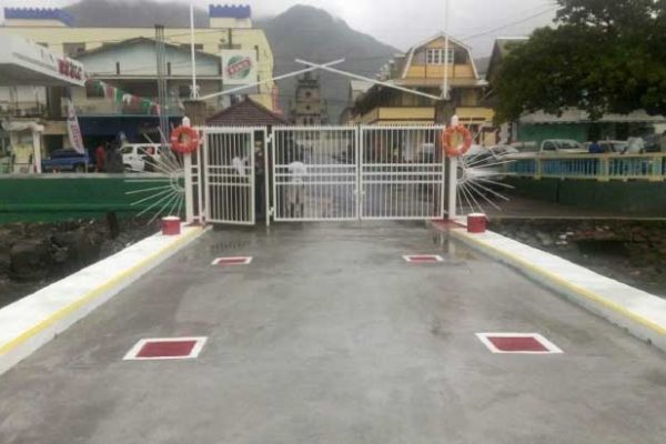 Image of the main Soufriere dock