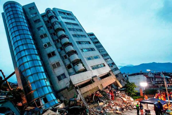 Image: A building in Taiwan collapses following the 6.4 magnitude earthquake in Hualien, Taiwan, last week.