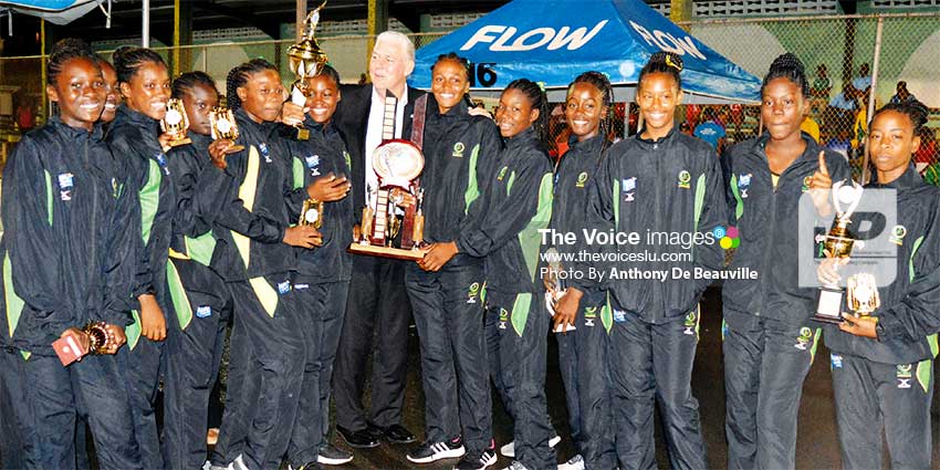 Image: A photo moment for Saint Lucia Prime Minister Allen Chastanet and the 2018 CNA U16 Champions Jamaica. (PHOTO: Anthony De Beauville)