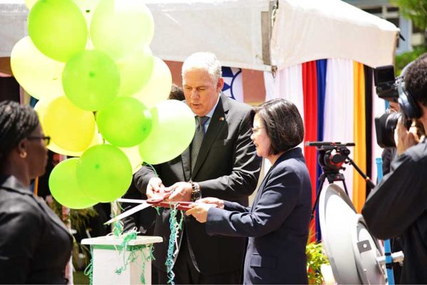 Image of Prime Minister Chastanet and President Tsai Ing’ Wen at the launch of Phase two of the GINet WiFi project.
