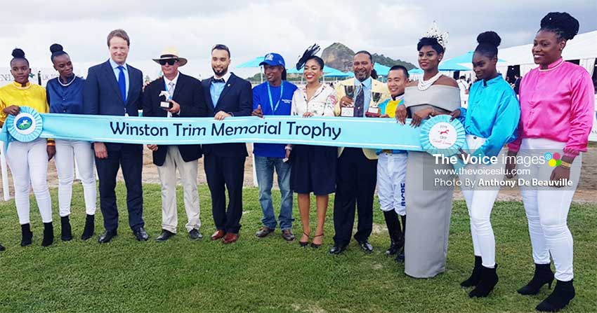 Image: A group photo for UK Tote Group Winston Trim Memorial Trophy Senor Guitar; Owner: Event Star; Trainer: Deon Visser; Jockey: Qin Yong. (PHOTO: Anthony De Beauville) 