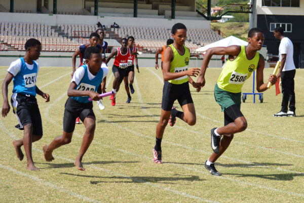Image: Flashback 2020!! Inter Secondary Schools northern zone qualifiers boys’ 100 metres relay at the DSCG. (PHOTO: Anthony De Beauville)