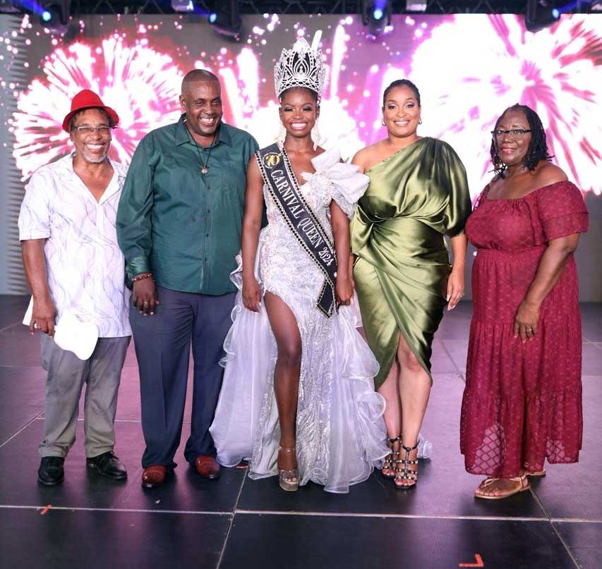 Miss Bounty Rum, Shan Lucien with parents & sponsors