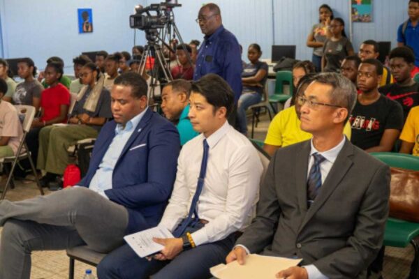 (from right to left, front row): H.E. Peter Chia-Yen Chen, Taiwan’s Ambassador to Saint Lucia; Mr. Daniel Lee, Chief of the Taiwan Technical Mission; and Mr. Everton Sealy, Country Manager, ECCB Office in Saint Lucia, join participants at the opening ceremony of the Generative AI and Python Camp 2024 at Castries Comprehensive Secondary School on Monday, July 8, 2024.