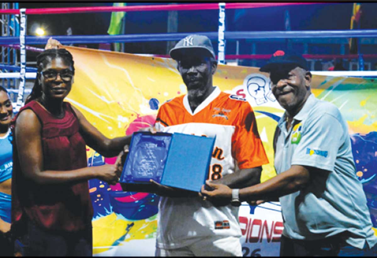 Guy Lawrence collects his award