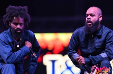 Dezral & Jardel performing "The Car"