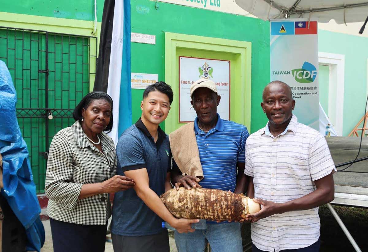 From left to right: Hon. Emma Hippolyte, Mr. Daniel Lee, Mr. George Isidore, winner of the Dasheen Competition, and Hon. Alfred Prospere (Photo credit: TTM)