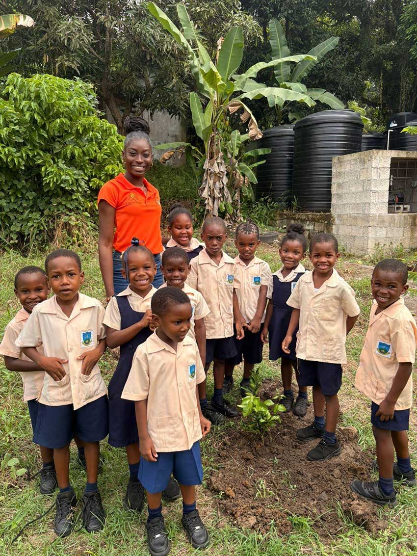 Youth Workers engage in field exercises with young students [photo credit: MYDS]