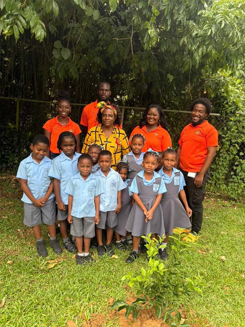 Youth Workers engage in field exercises with young students [photo credit: MYDS]