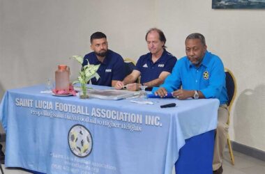 SLFA President Lyndon Cooper and FIFA facilitators [Photo credit : SLFA]