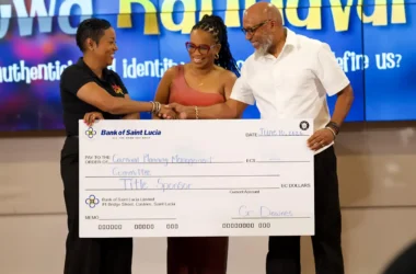 Cheque Presentation at Harbor Club