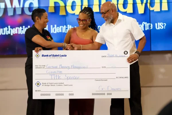 Cheque Presentation at Harbor Club