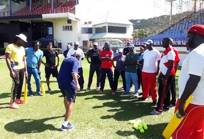 Bob Carter conducts coaching sessions with local players [Photo credit : Saint Lucia Cricket]