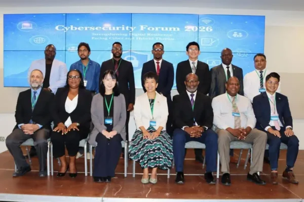 H.E. Nicole Su, Taiwan’s Ambassador to Saint Lucia, joins Mr. Marlon Narcisse, Director of the Division of Public Sector Modernisation; H.E. Julian Du Bois, Ambassador for Diaspora Affairs; Mrs. Nancy Francis, Deputy Permanent Secretary of Ministry of Justice and other officials.