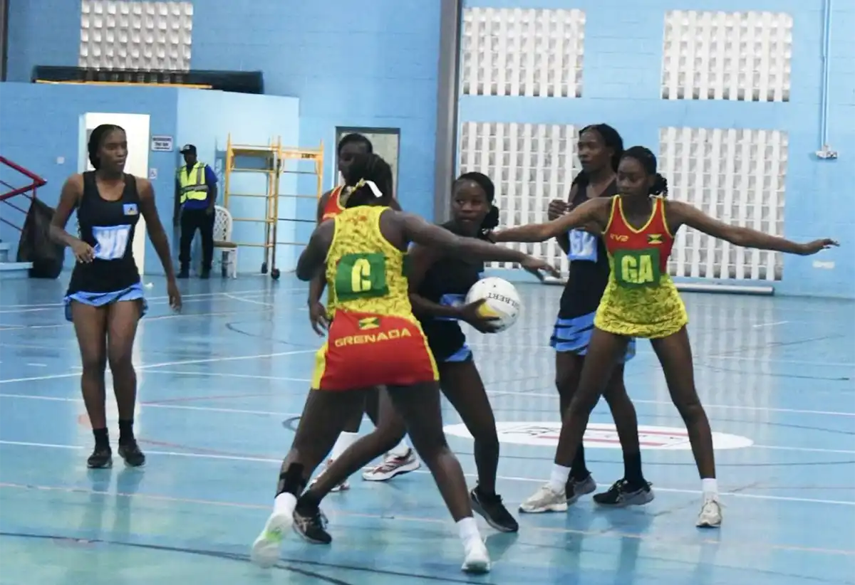 Team 758 takes on Grenada [Photo credit :MYDS] 