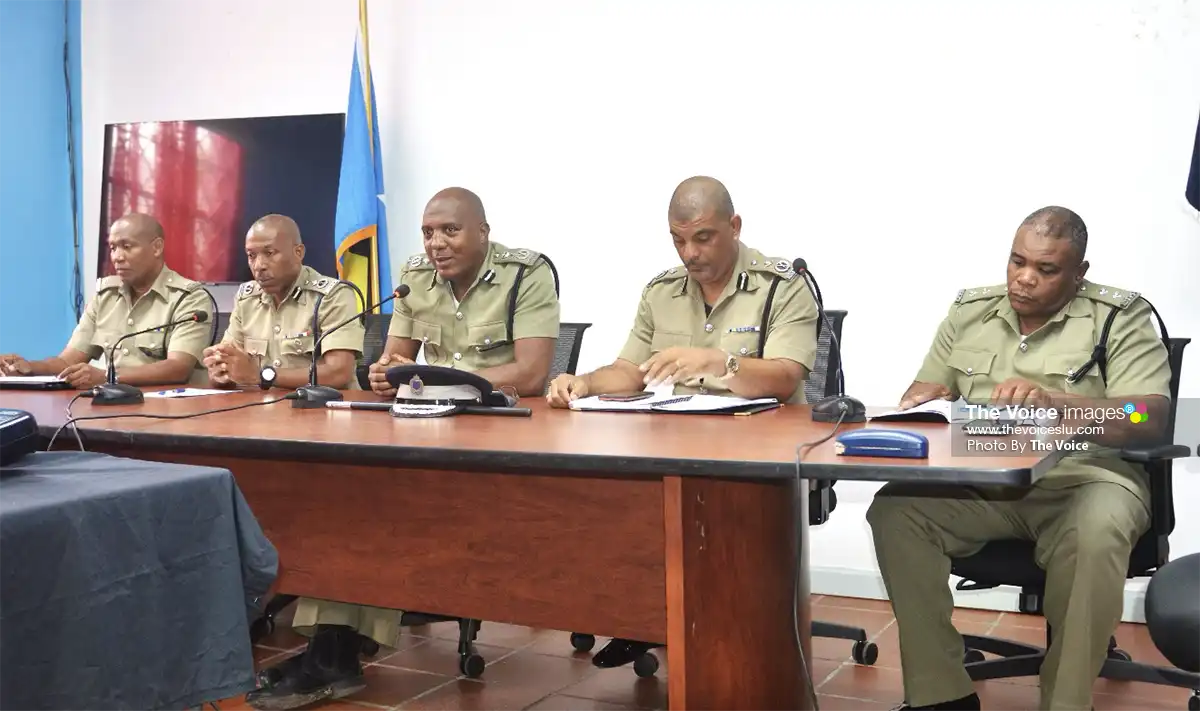Police Commissioner Verne Garde flanked by senior officers of the RSLPF. [Photo Credit: Voice]